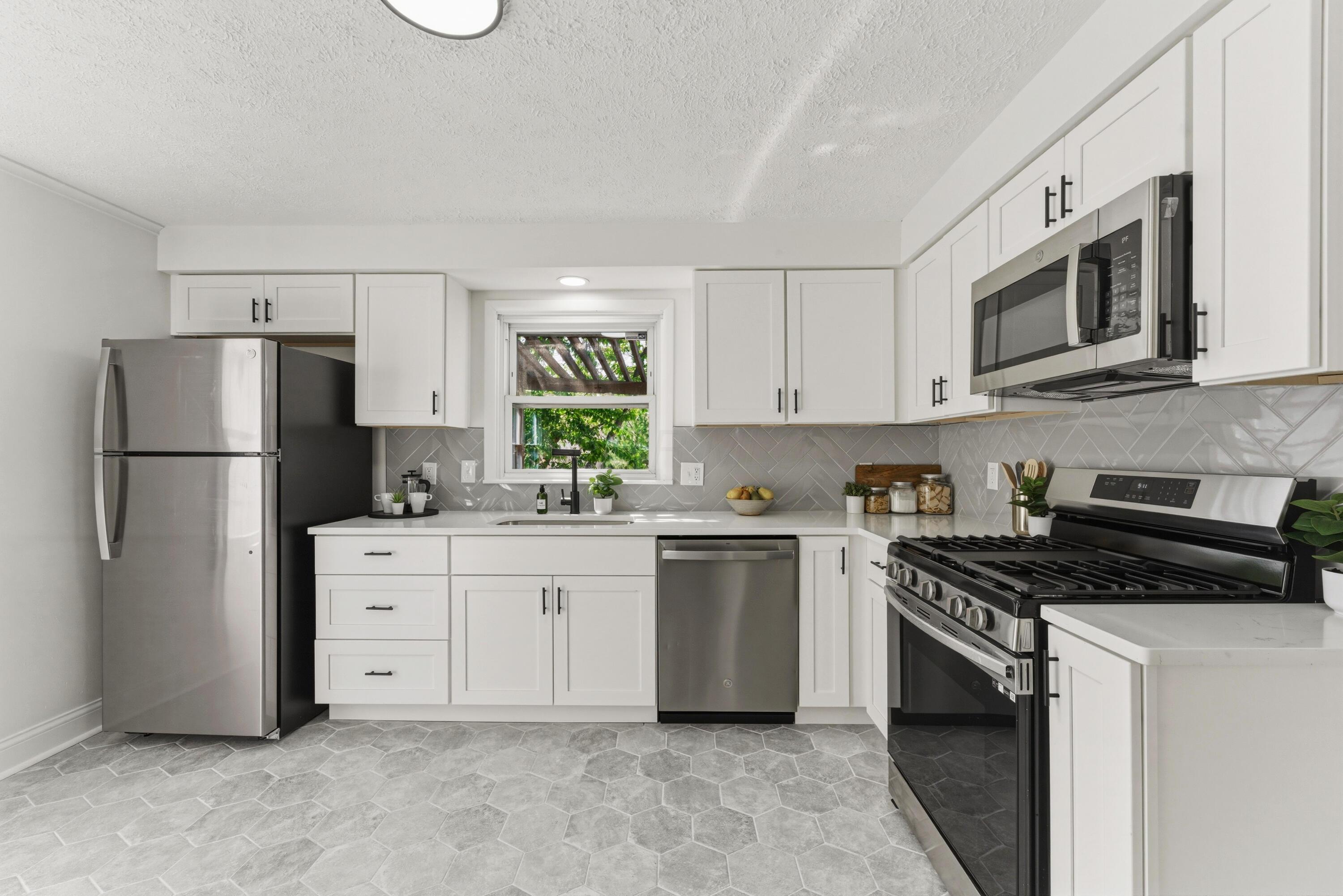 2753 Eastminster Road Columbus, OH 43209 - Photo 13 of 48 Kitchen4