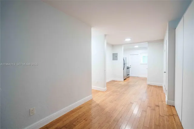 $1,800 | 7325 Carlyle Avenue, Unit 8, Miami Beach, FL 33141