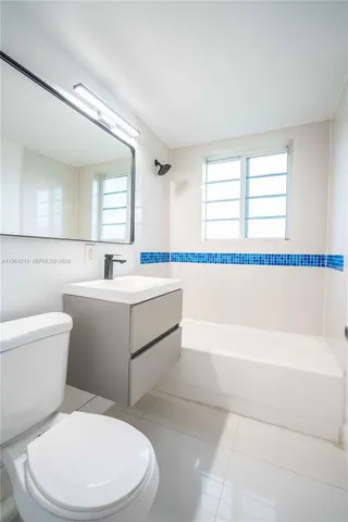 $1,800 | 7325 Carlyle Avenue, Unit 8, Miami Beach, FL 33141