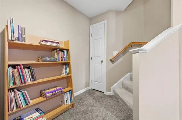 $320,000 | 184 Southern Valley Court, Mars, PA 16046