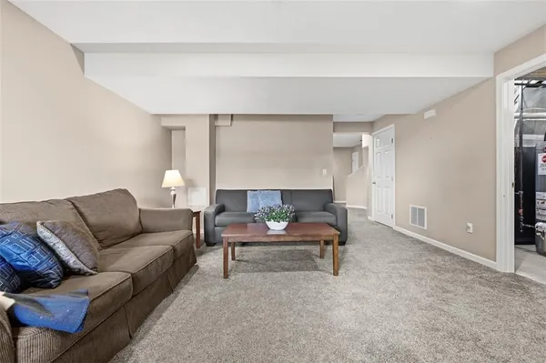 $320,000 | 184 Southern Valley Court, Mars, PA 16046