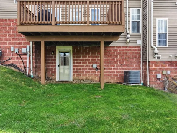 $320,000 | 184 Southern Valley Court, Mars, PA 16046