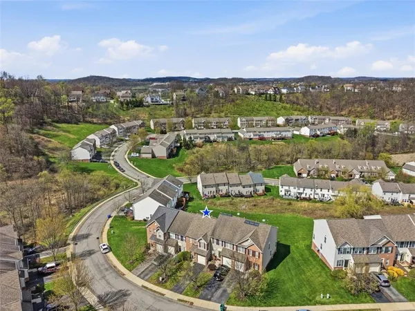 $320,000 | 184 Southern Valley Court, Mars, PA 16046