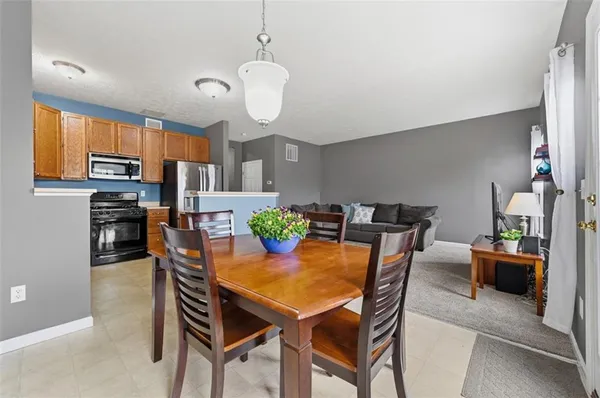 $320,000 | 184 Southern Valley Court, Mars, PA 16046