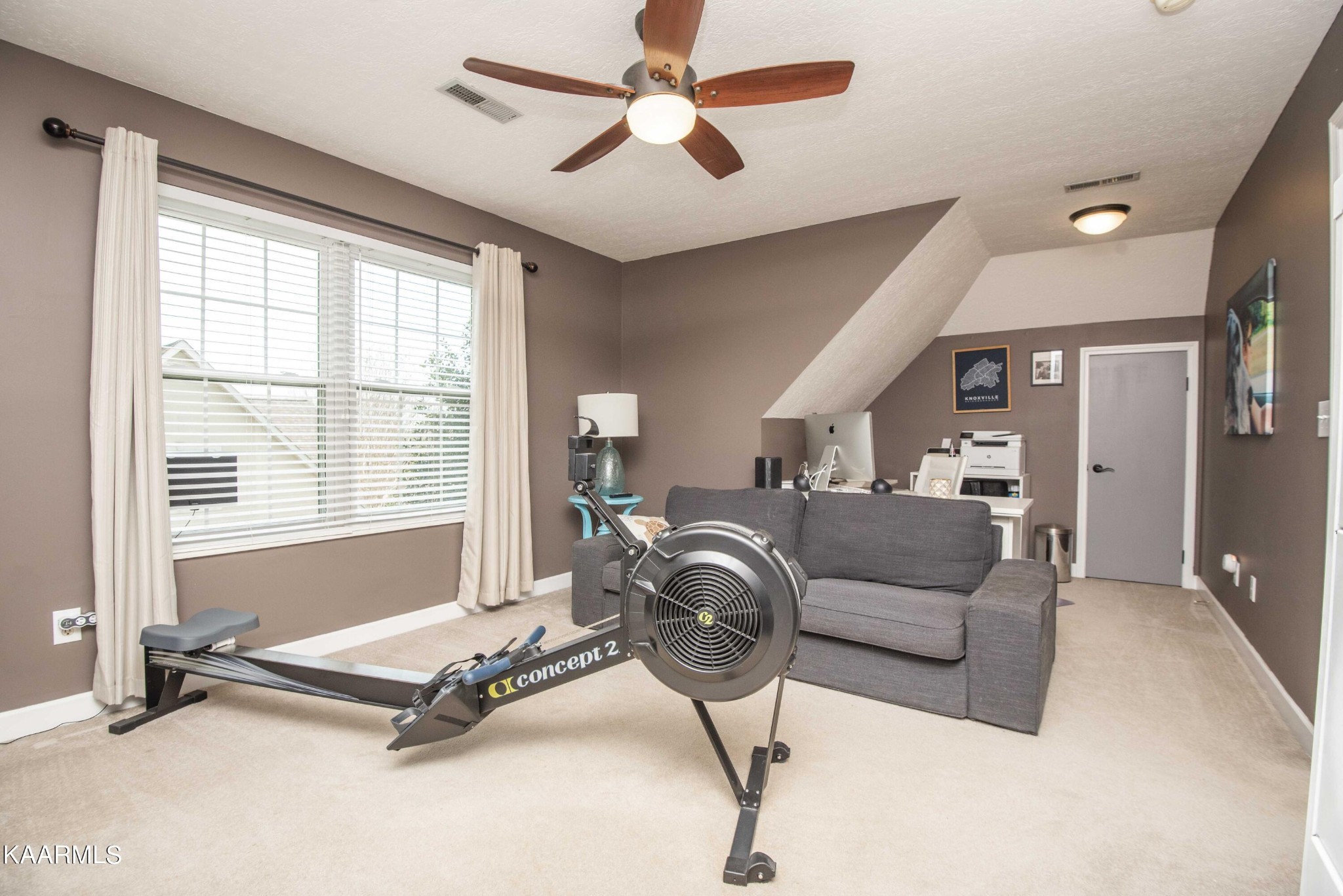 8127 Timberstone Lane Powell, TN 37849 - Photo 8 of 33 Gallery Image 8