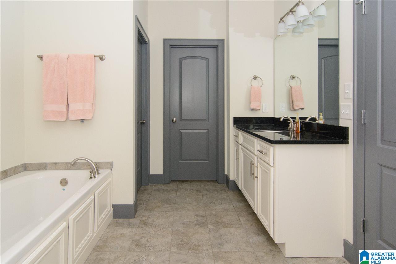 6609 Woodmere Crossing Leeds, AL 35094 - Photo 13 of 20