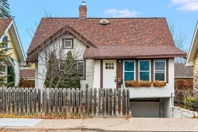 $214,000 | 624 East 36th Street, Minneapolis, MN 55407