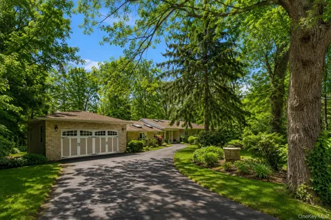 $9,950 | 11 Juneau Boulevard, Woodbury, NY 11797