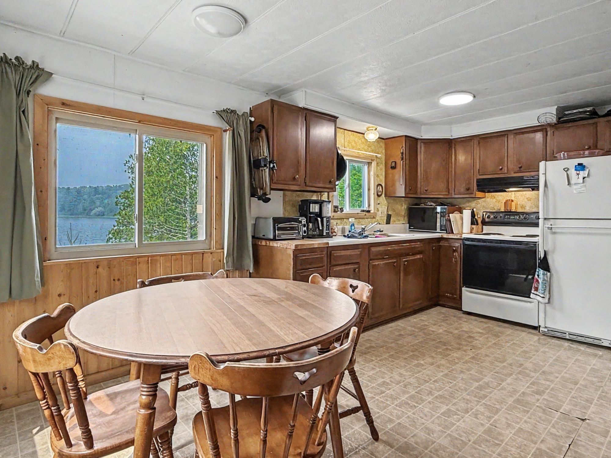 7867 East Armour Lake Road Presque Isle, WI 54557 - Photo 7 of 39 Gallery Image 7