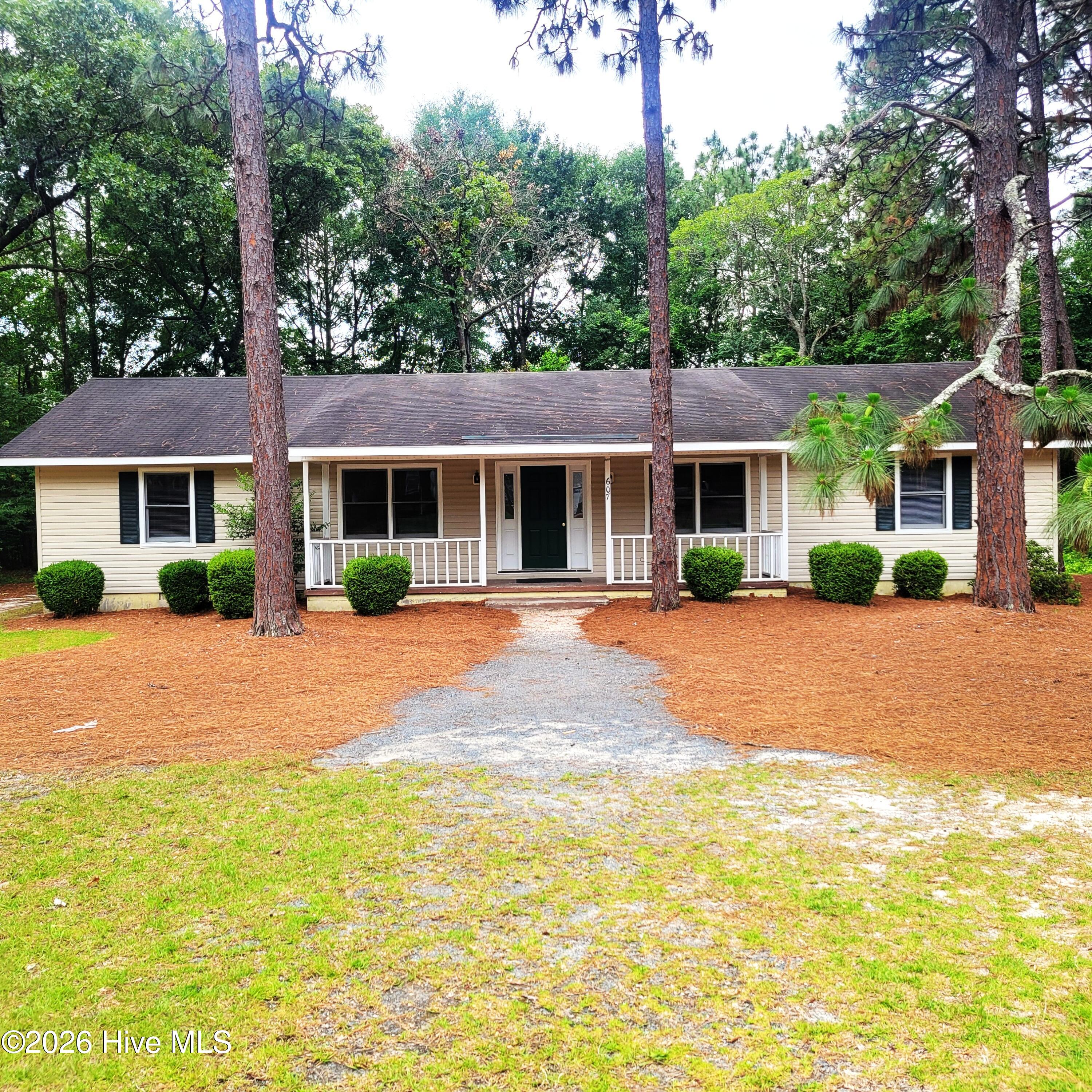 607 Longleaf Road, Unit B Aberdeen, NC 28315 - Photo 1 of 23