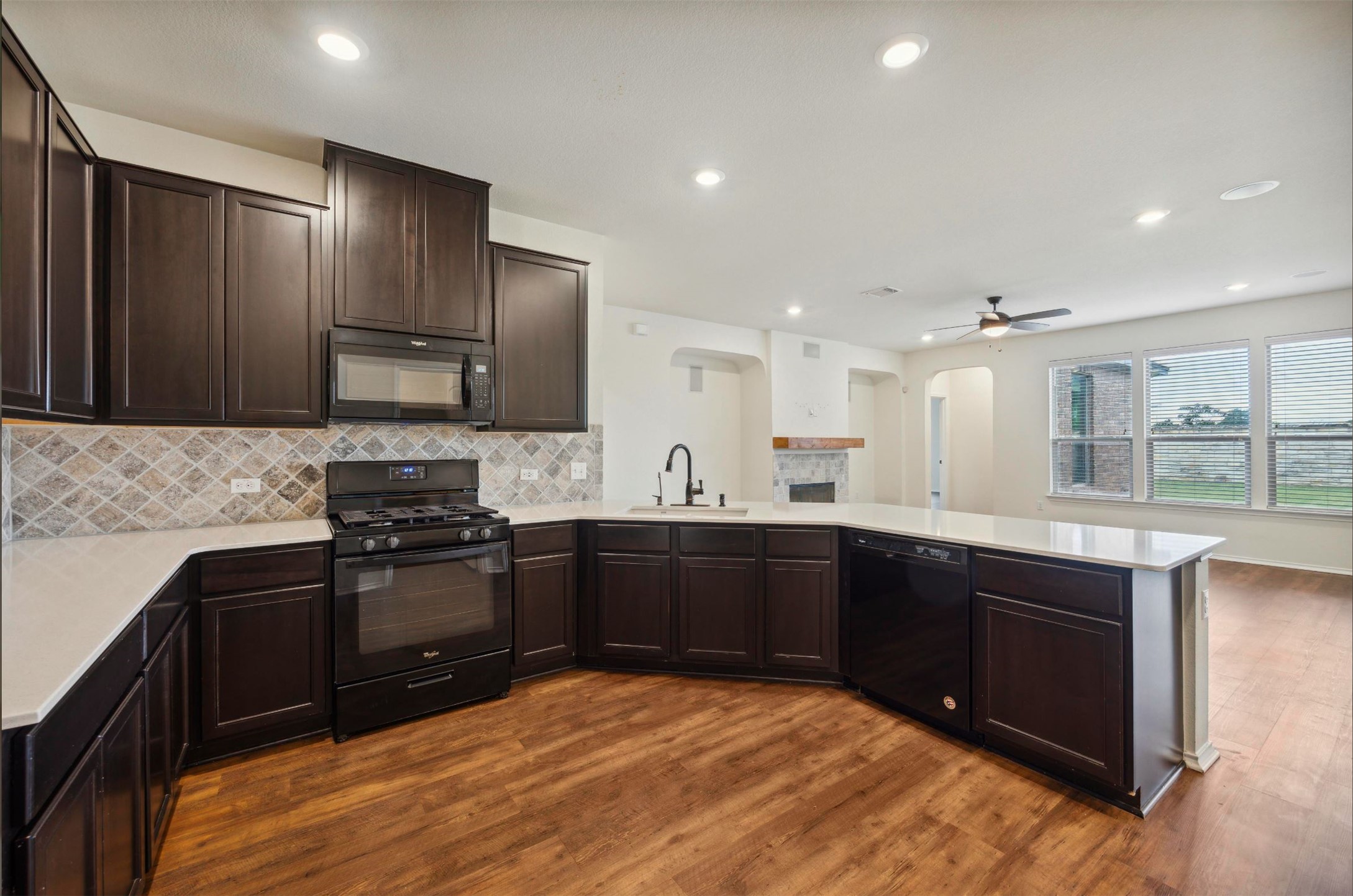 705 Vaughn Street Georgetown, TX 78628 - Photo 4 of 10