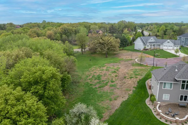$1,274,800 | 1008 Applewood Court, Mankato, MN 56001