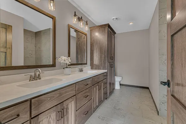 $489,900 | 129 Highland Boulevard, Melrose, MN 56352