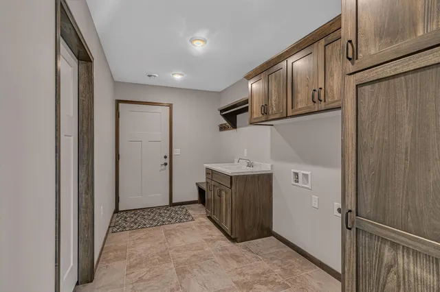 $489,900 | 129 Highland Boulevard, Melrose, MN 56352