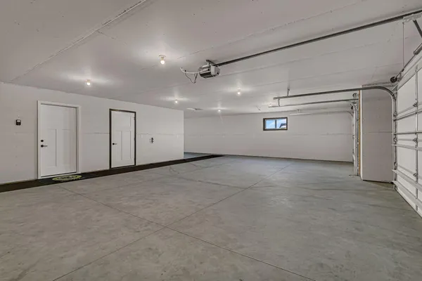 $489,900 | 129 Highland Boulevard, Melrose, MN 56352