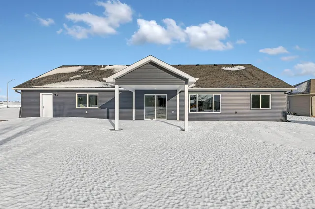 $489,900 | 129 Highland Boulevard, Melrose, MN 56352
