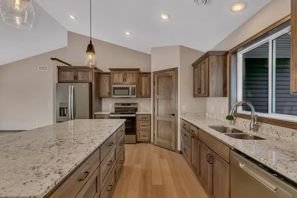 $489,900 | 129 Highland Boulevard, Melrose, MN 56352