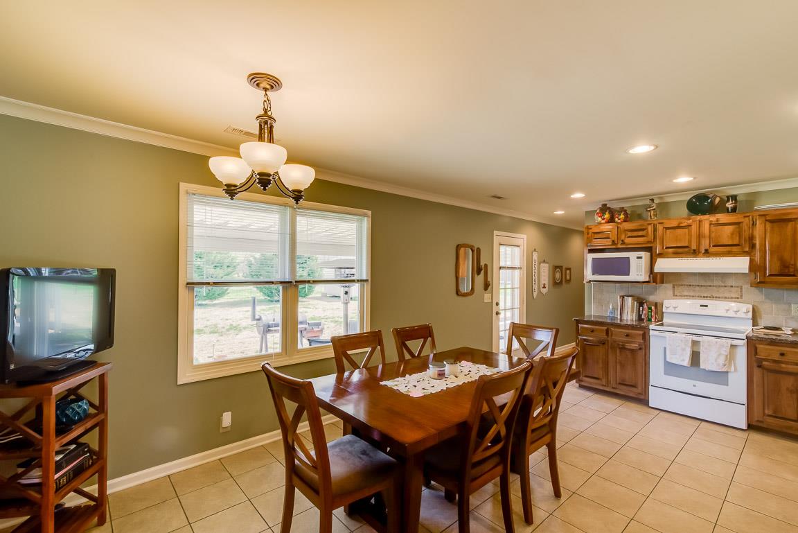 2410 Sulphur Springs Road Murfreesboro, TN 37129 - Photo 8 of 25 Gallery Image 8