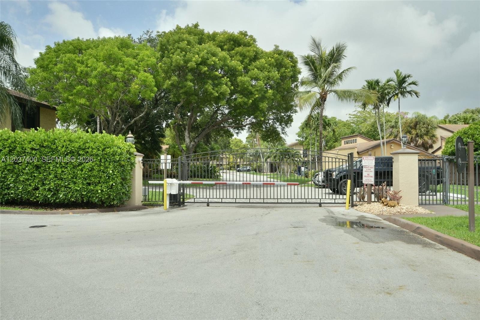 12978 Southwest 91st Place Miami, FL 33176 - Photo 10 of 79