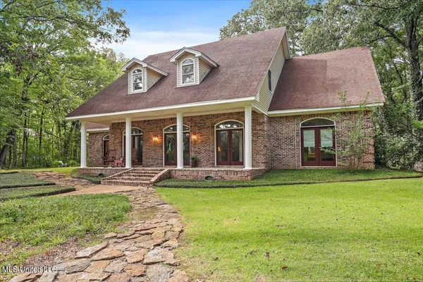 $469,900 | 1700 Dunn Pease Road, Raymond, MS 39154