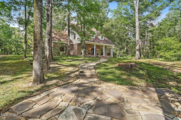 $469,900 | 1700 Dunn Pease Road, Raymond, MS 39154