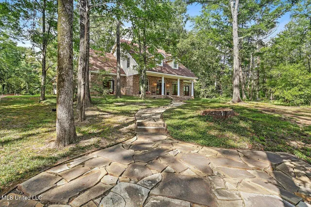 $469,900 | 1700 Dunn Pease Road, Raymond, MS 39154