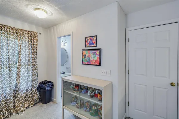 $469,900 | 1700 Dunn Pease Road, Raymond, MS 39154