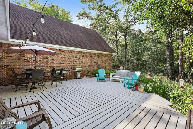 $469,900 | 1700 Dunn Pease Road, Raymond, MS 39154