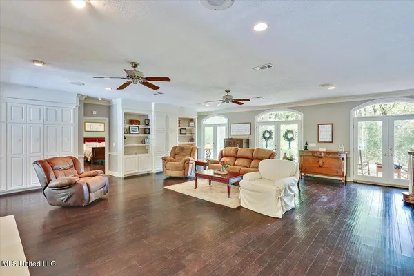 $469,900 | 1700 Dunn Pease Road, Raymond, MS 39154