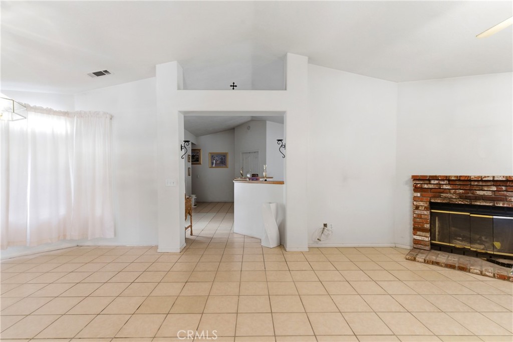 16433 Pauhaska Road Apple Valley, CA 92307 - Photo 12 of 50
