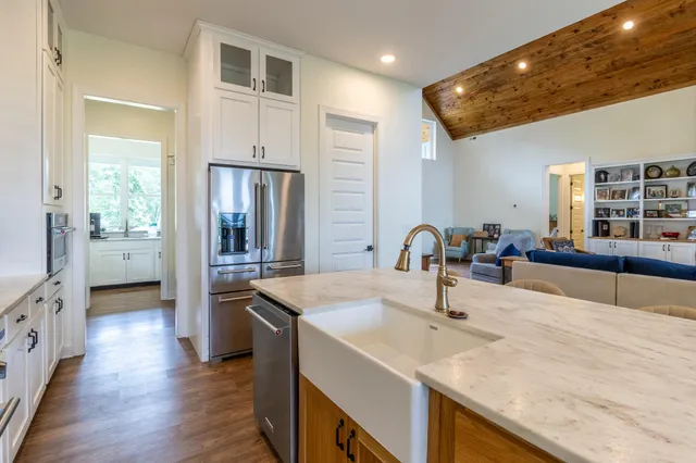 $1,299,000 | 4384 Round Pond Road, LaFayette, GA 30728