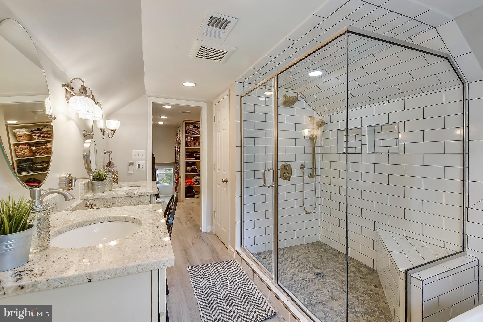 8420 Crown Place Alexandria, VA 22308 - Photo 12 of 30 Bath (Master) 2