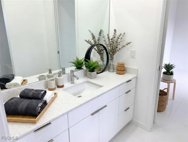 $2,100 | 4116 Northwest 20th Terrace, Cape Coral, FL 33993