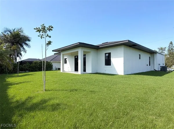$2,300 | 4116 Northwest 20th Terrace, Cape Coral, FL 33993