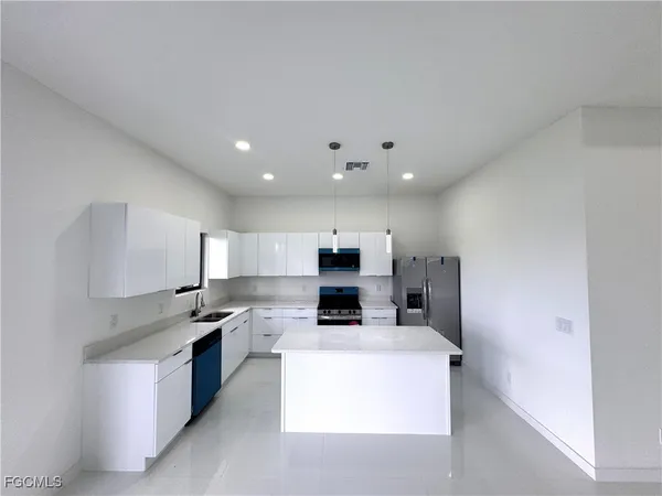 $2,300 | 4116 Northwest 20th Terrace, Cape Coral, FL 33993