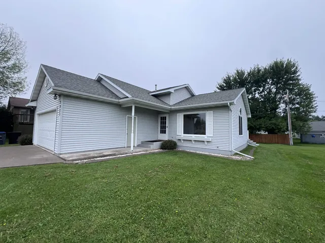 $379,900 | 2023 East 11th Street, Superior, WI 54880