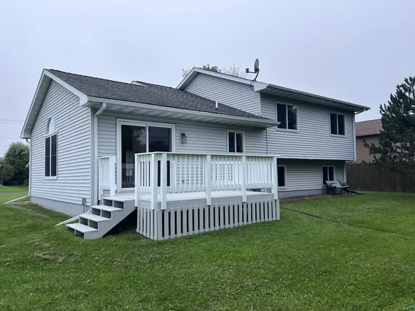 $374,900 | 2023 East 11th Street, Superior, WI 54880
