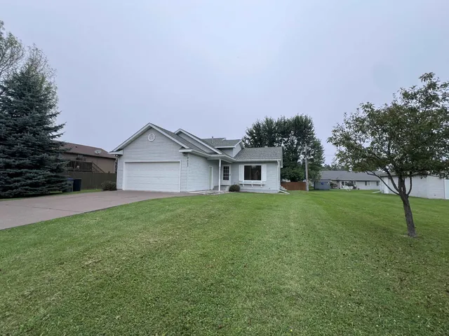 $379,900 | 2023 East 11th Street, Superior, WI 54880