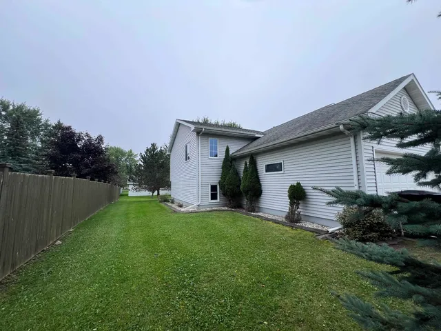 $379,900 | 2023 East 11th Street, Superior, WI 54880