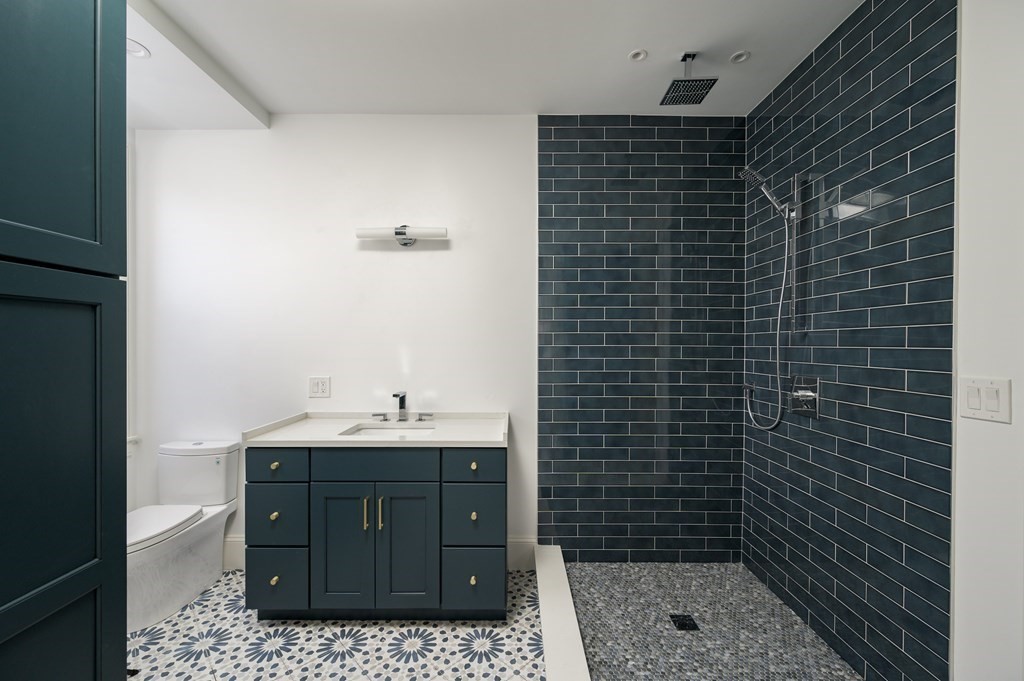 5 Caspian Way, Unit 2 Boston, MA 02125 - Photo 22 of 25