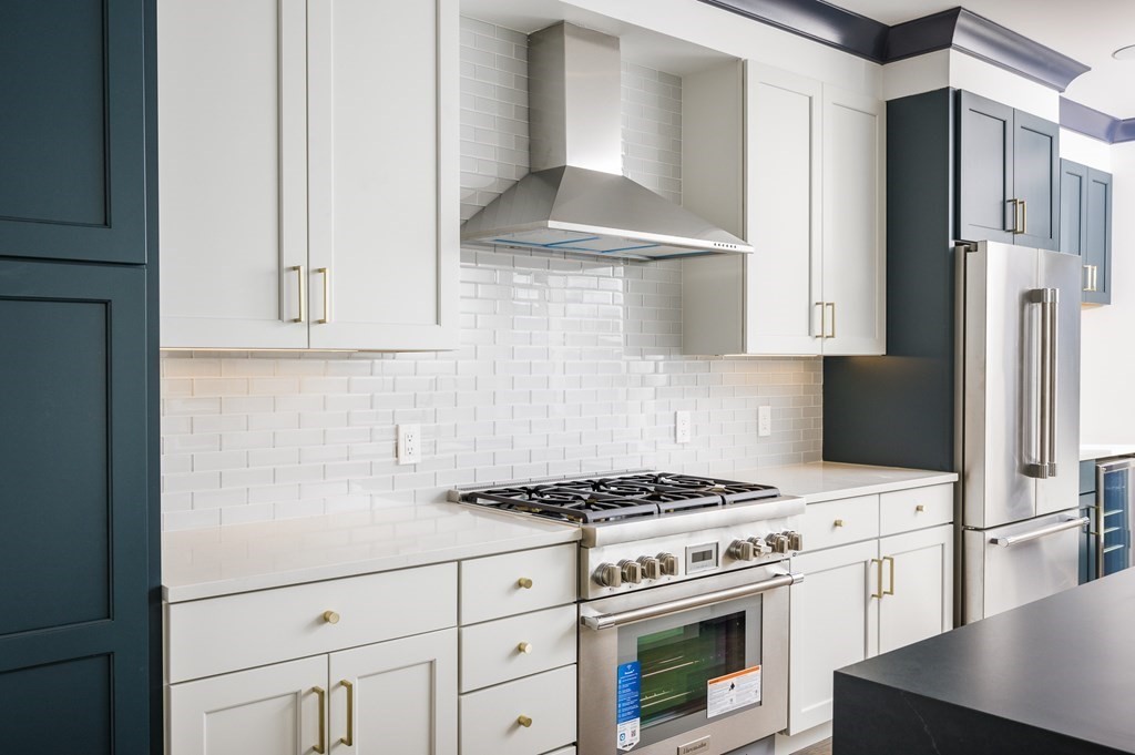 5 Caspian Way, Unit 2 Boston, MA 02125 - Photo 3 of 25