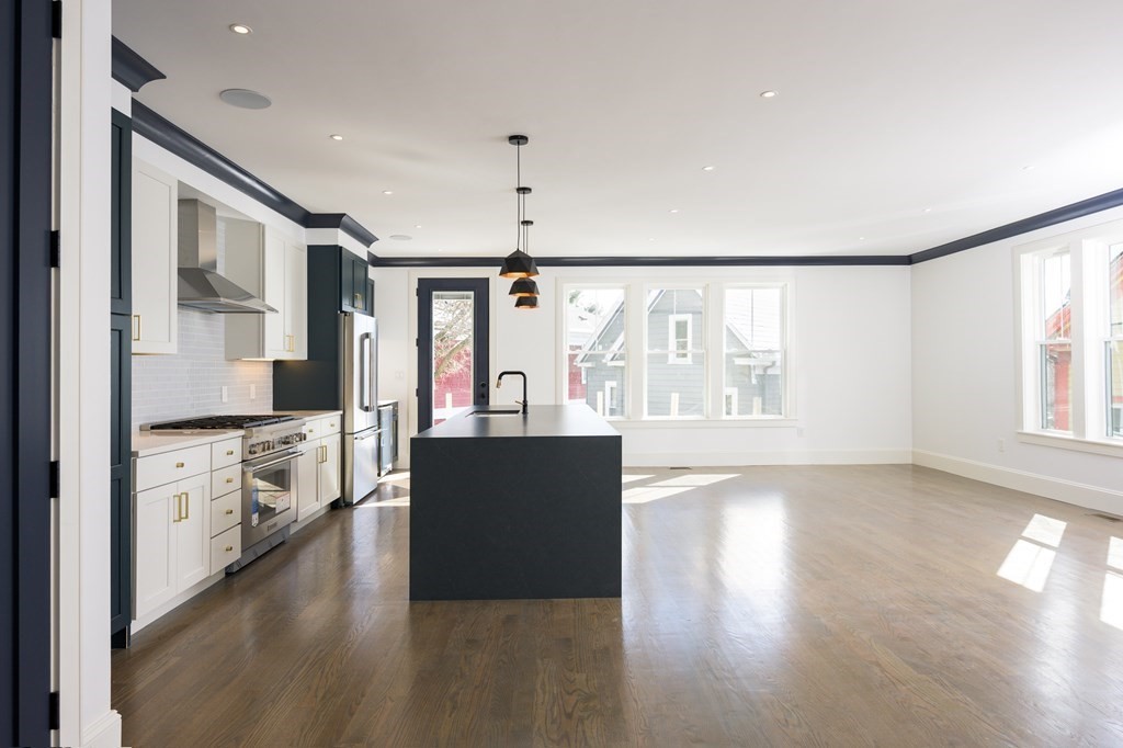 5 Caspian Way, Unit 2 Boston, MA 02125 - Photo 7 of 25