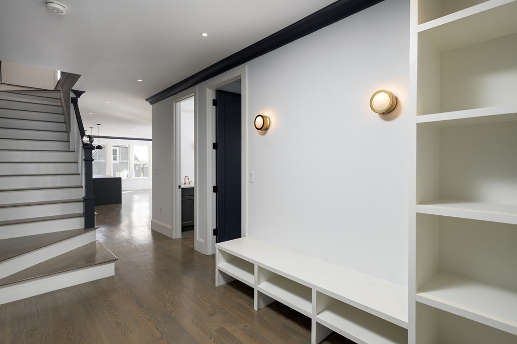 5 Caspian Way, Unit 2 Boston, MA 02125 - Photo 10 of 25
