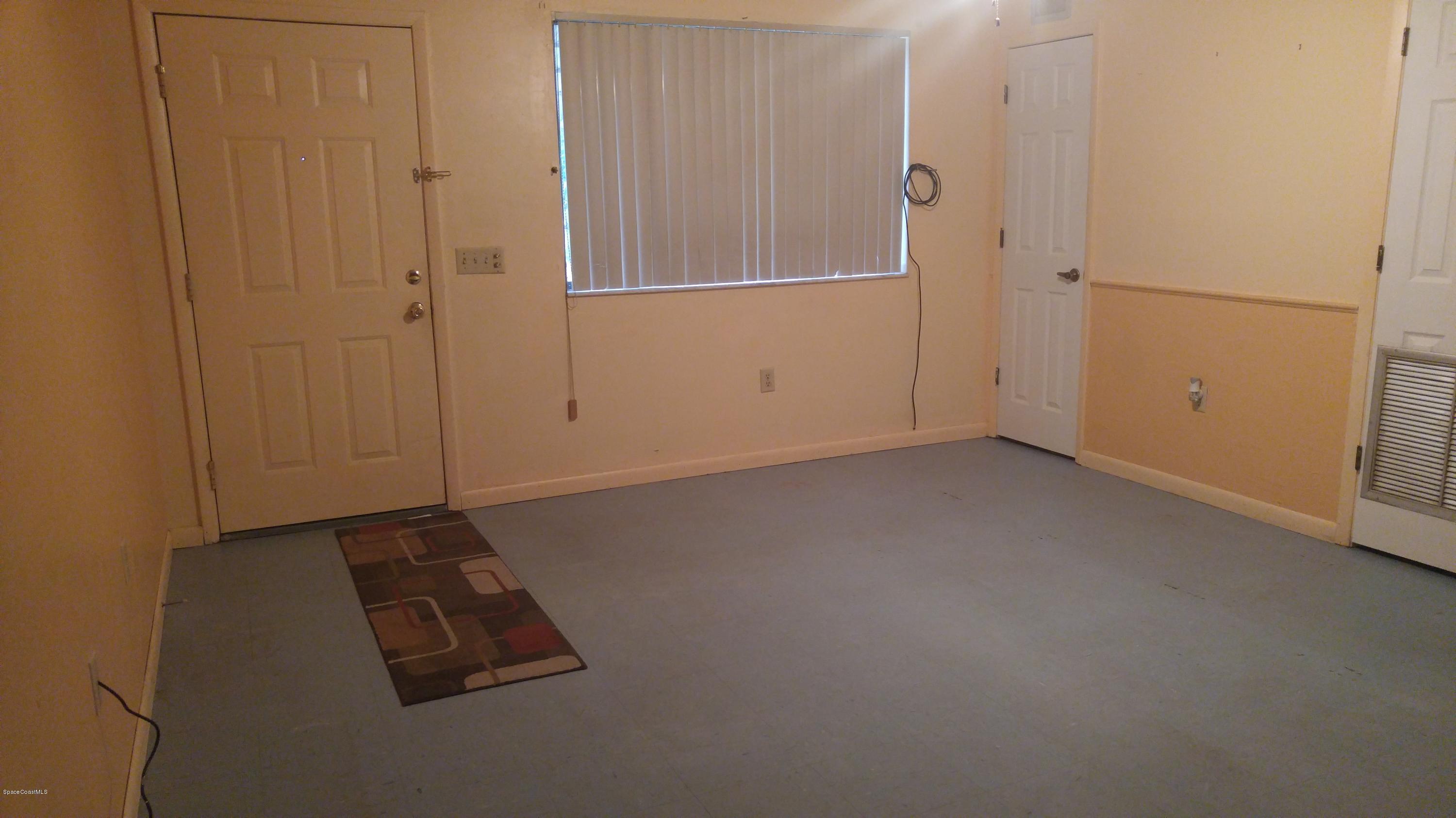 349 Warner Road Southwest Palm Bay, FL 32908 - Photo 4 of 14 Warner living rm (1)