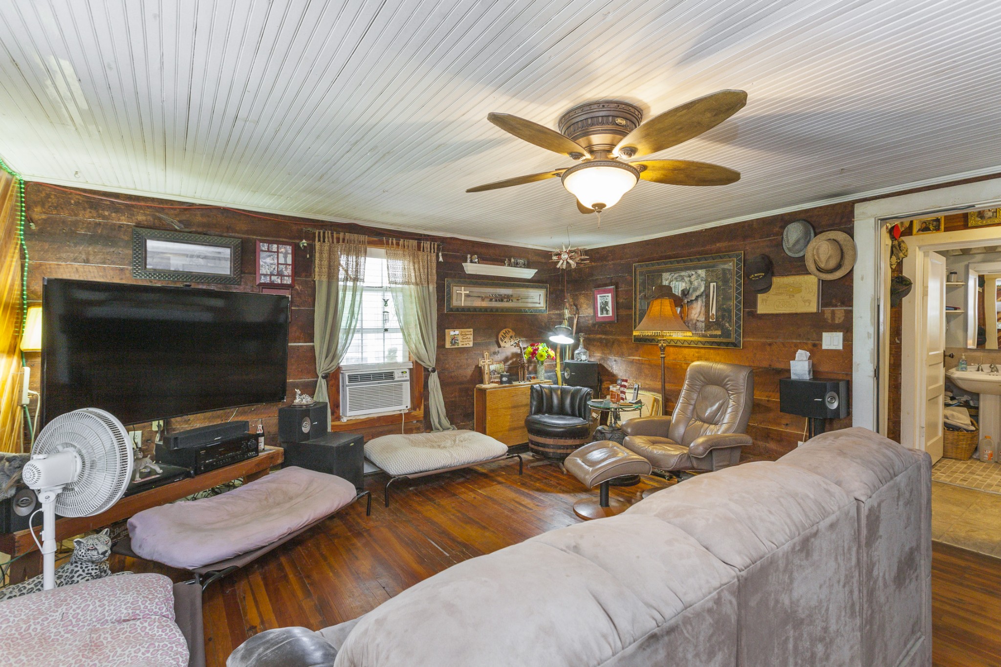 1923 County Line Road Lynchburg, TN 37160 - Photo 4 of 30 Gallery Image 4