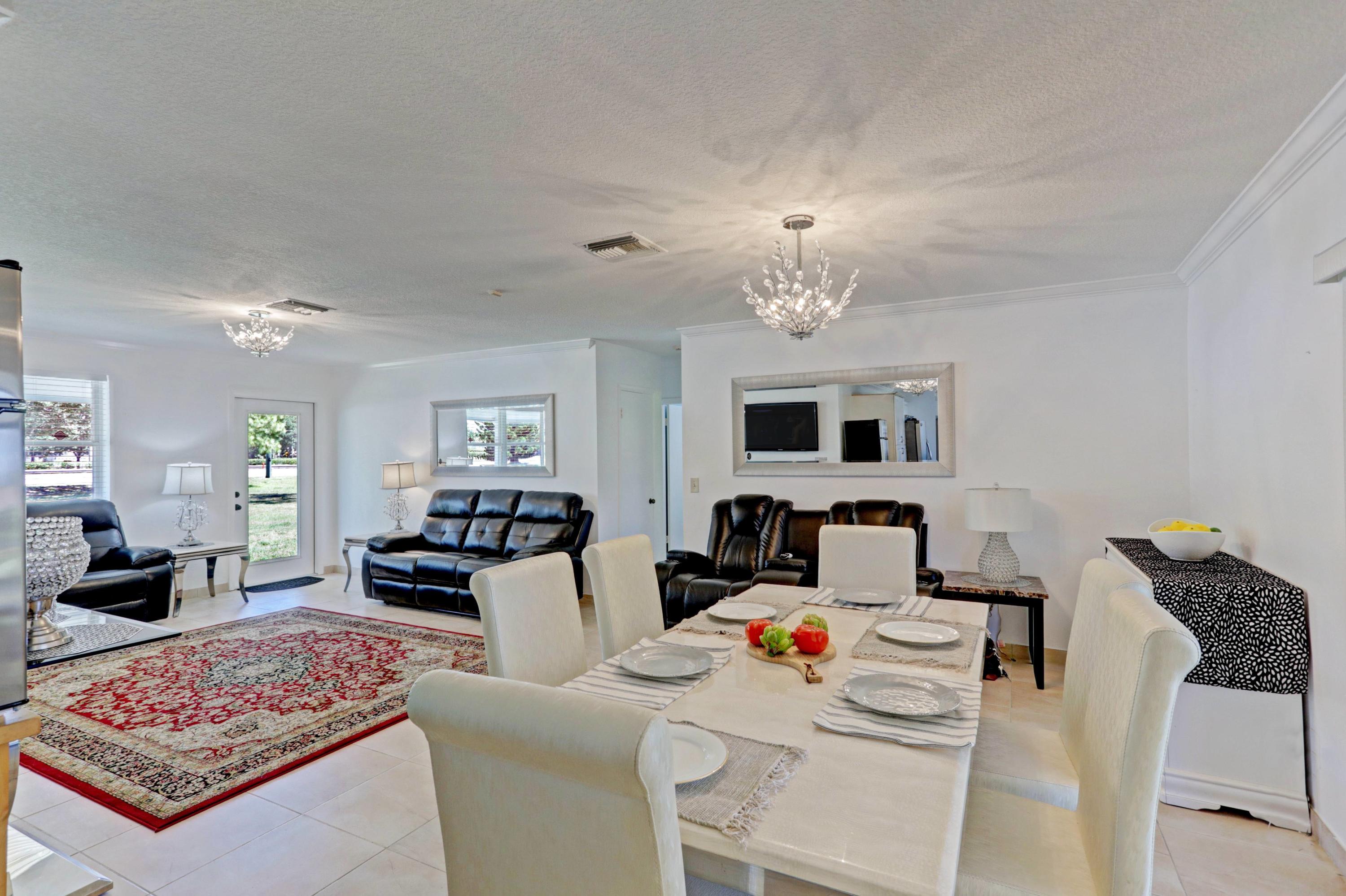 3581 Jog Road Greenacres, FL 33467 - Photo 22 of 28 4 - Dining 4
