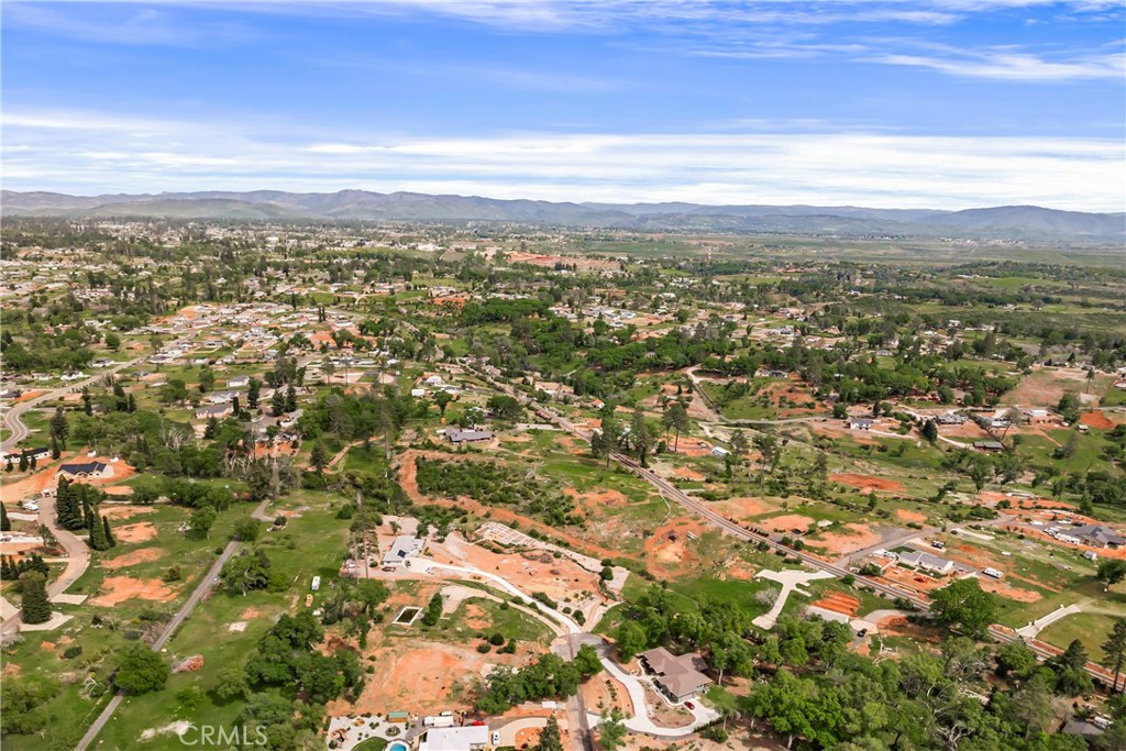 283 Roe Road Paradise, CA 95969 - Photo 4 of 33 a view of city and mountain