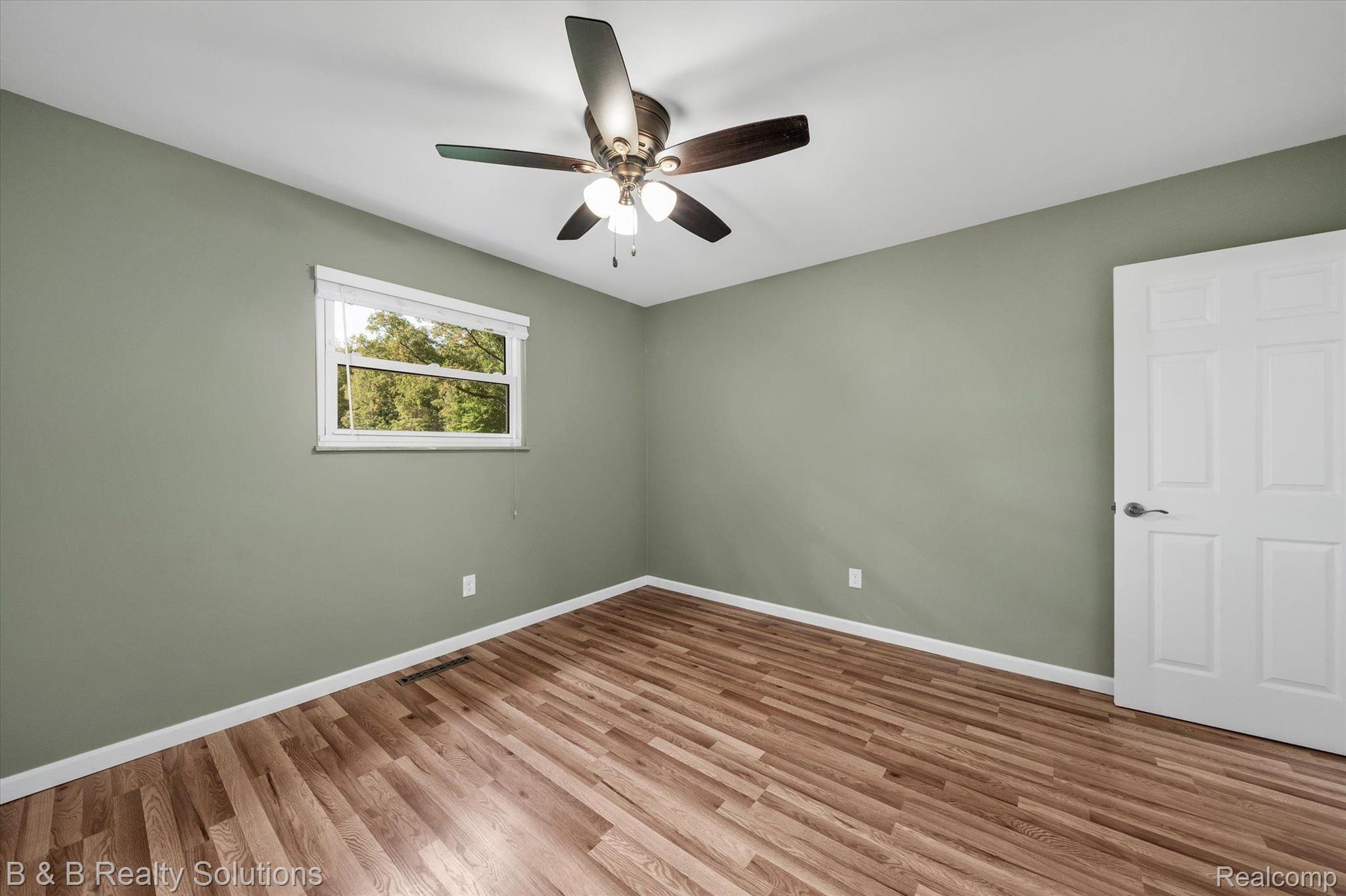 841 Barnes Lake Road Columbiaville, MI 48421 - Photo 33 of 62 Gallery Image 33