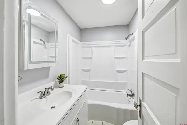 $455,000 | 6038 Townsend Road, Delta, CO 81416