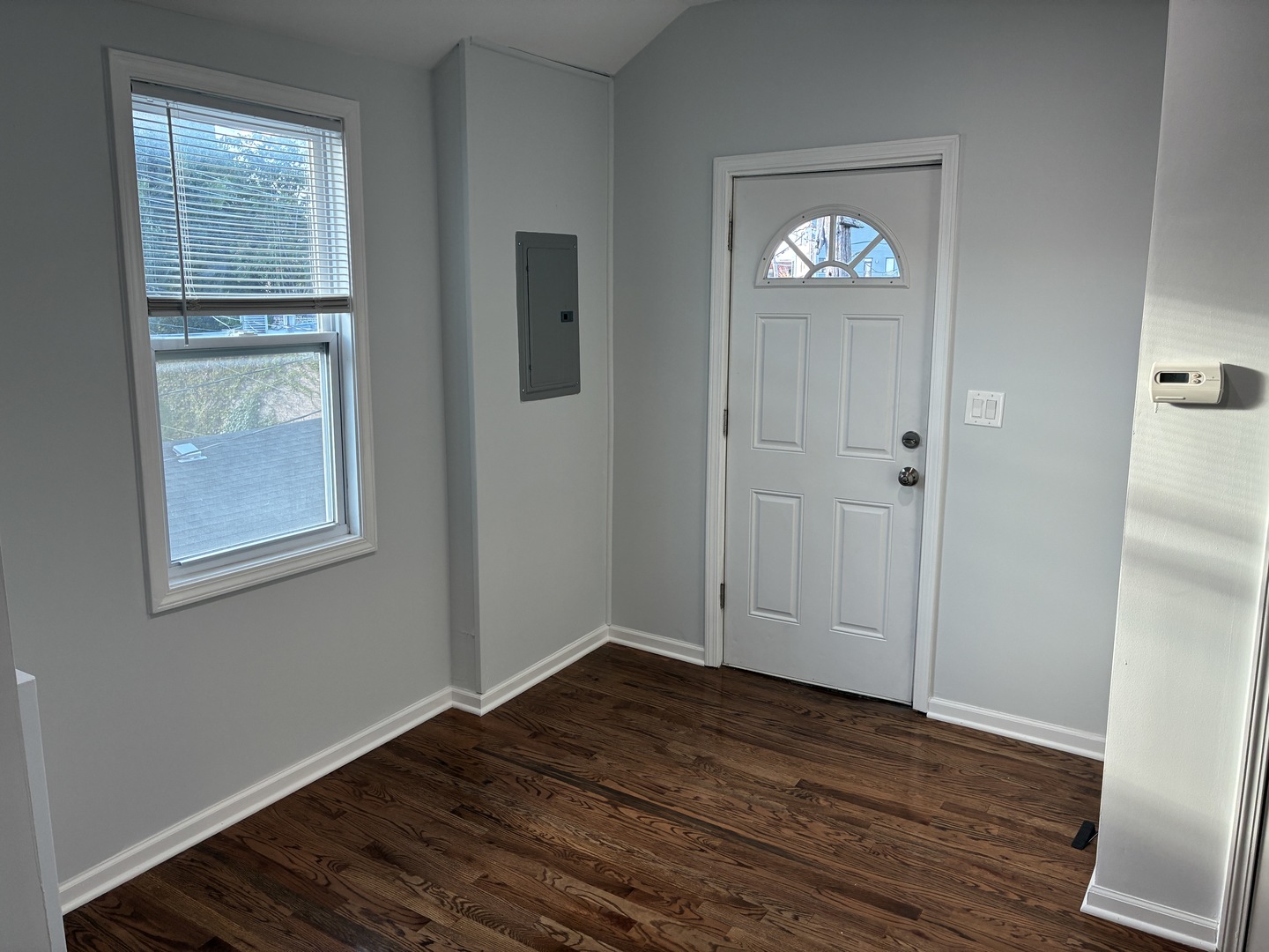 544 West Cullerton Street, Unit 2 Chicago, IL 60616 - Photo 12 of 15 a view of an entryway with wooden floor